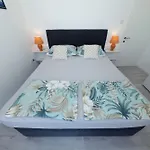 Zamalin Seaview Apartment *